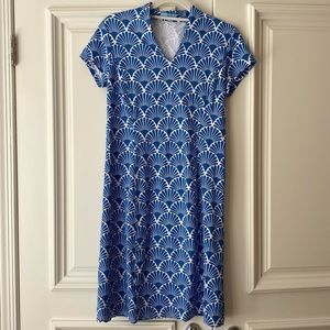 J. McLaughlin Blue and White Shell Mosaic Short Sleeve Dress Size S